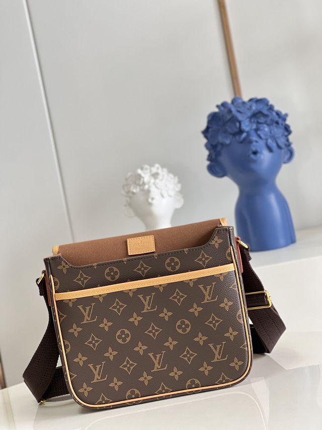 Louis vuitton original monogram canvas messenger bag M40106