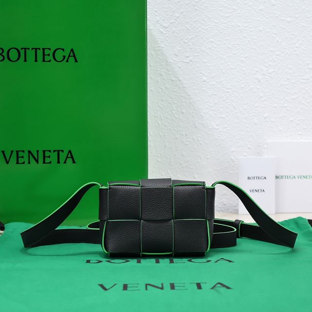 BV original grained calfskin mini cassette bag 666688 black&green