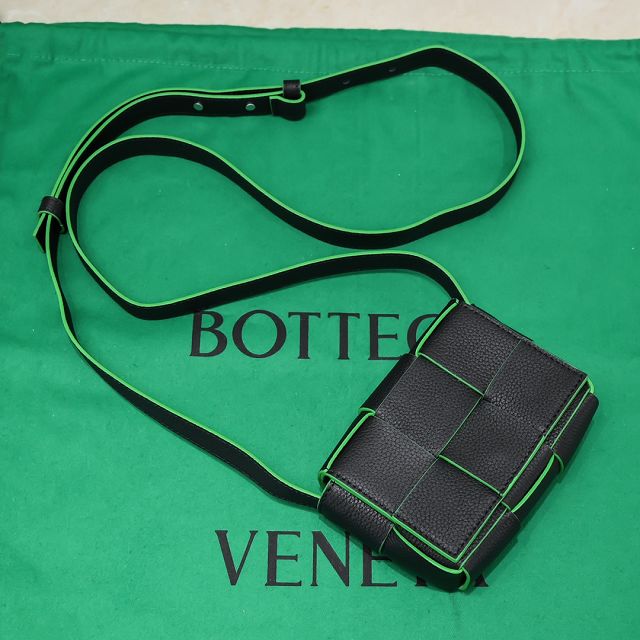 BV original grained calfskin mini cassette bag 666688 black&green