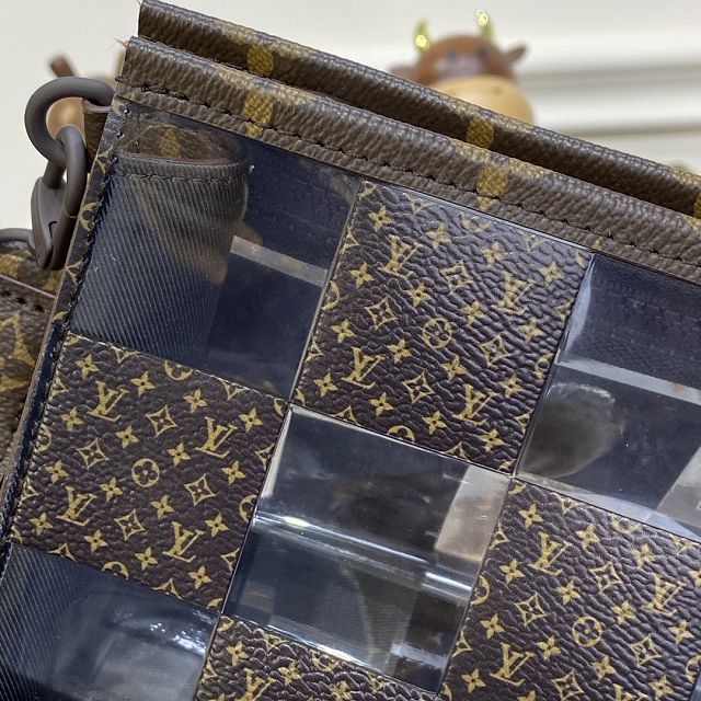 Louis vuitton original monogram canvas pouch M81588  