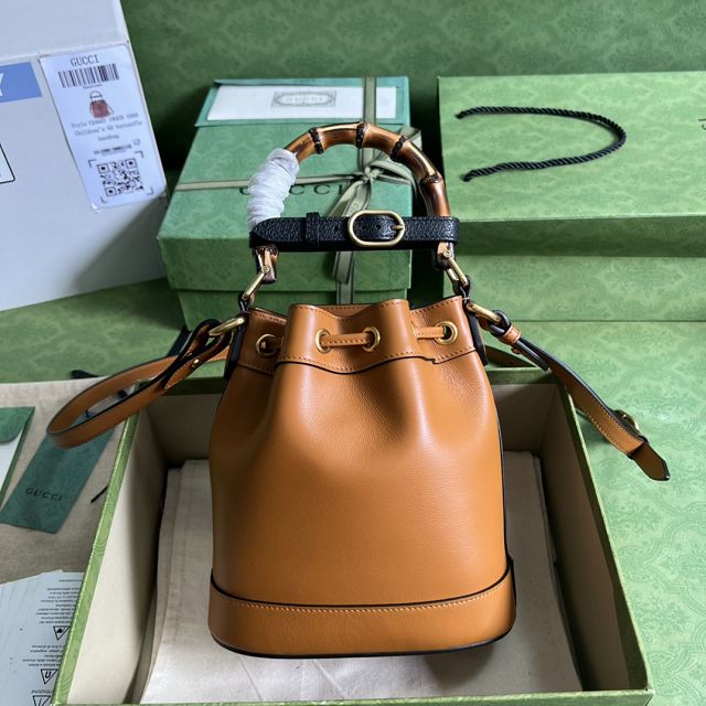 2023 GG original calfskin diana mini bucket bag 724667 brown