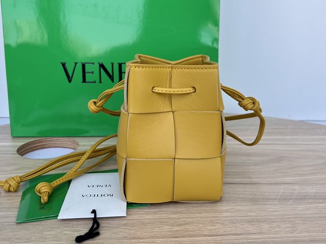 BV original lambskin cassette small bucket bag 680217 pollen