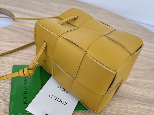 BV original lambskin cassette small bucket bag 680217 pollen