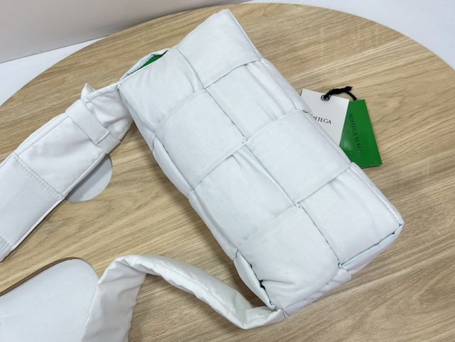 BV original polyamide padded tech cassette bag 628951 white&green