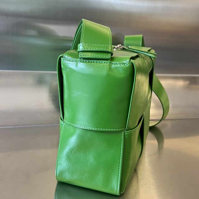 BV original calfskin arco camera bag 731165 green