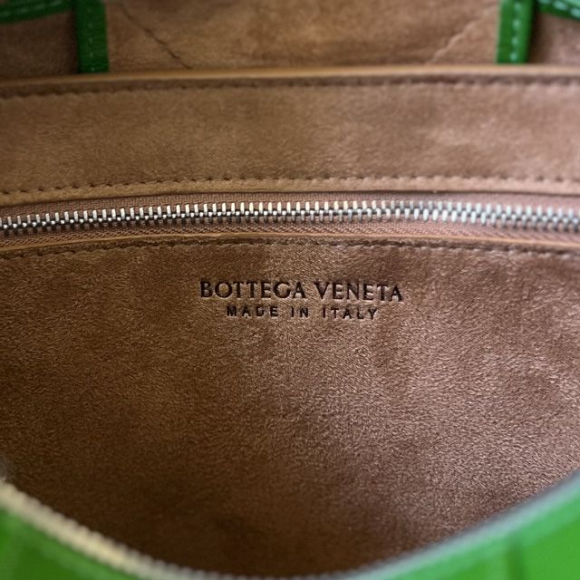 BV original calfskin arco camera bag 731165 green