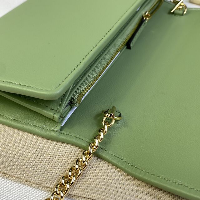 GG original calfskin blondie chain wallet 725215 green