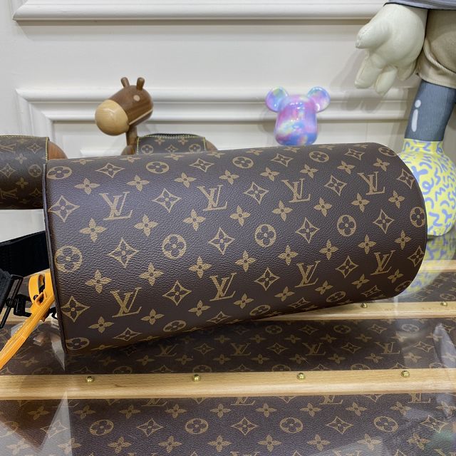 Louis vuitton original monogram canvas soft polochon MM M46691