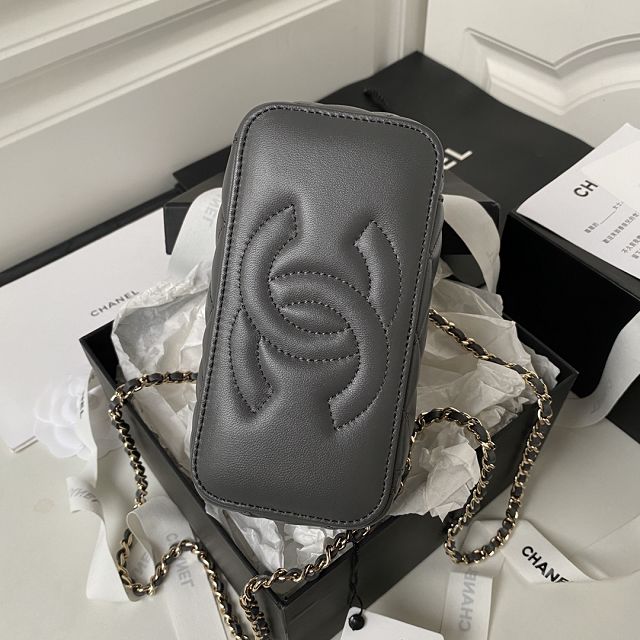 CC original crumpled calfskin clutch with chain AP3593 grey