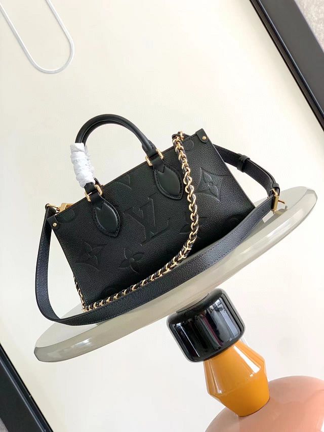 Louis vuitton original calfskin onthego east west M23640 black