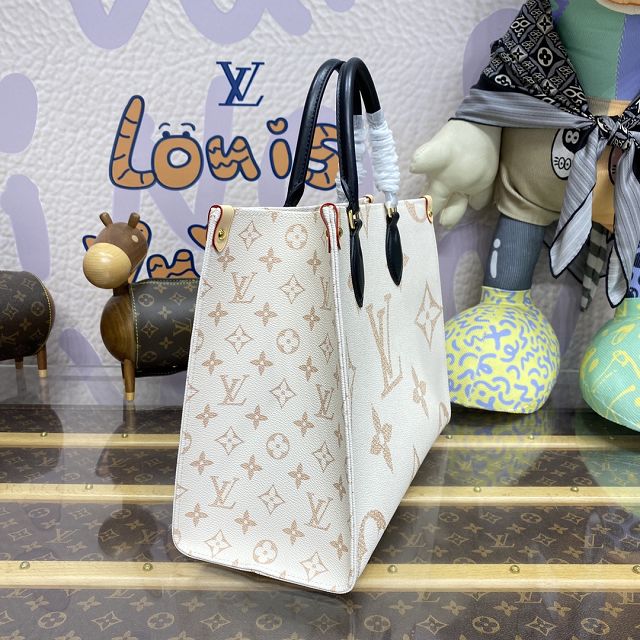 Louis vuitton original monogram canvas onthego MM M46912  white