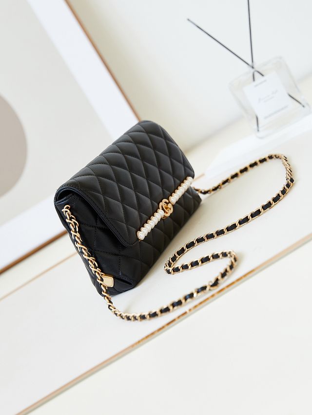 CC original lambskin clutch with chain AS4452 black