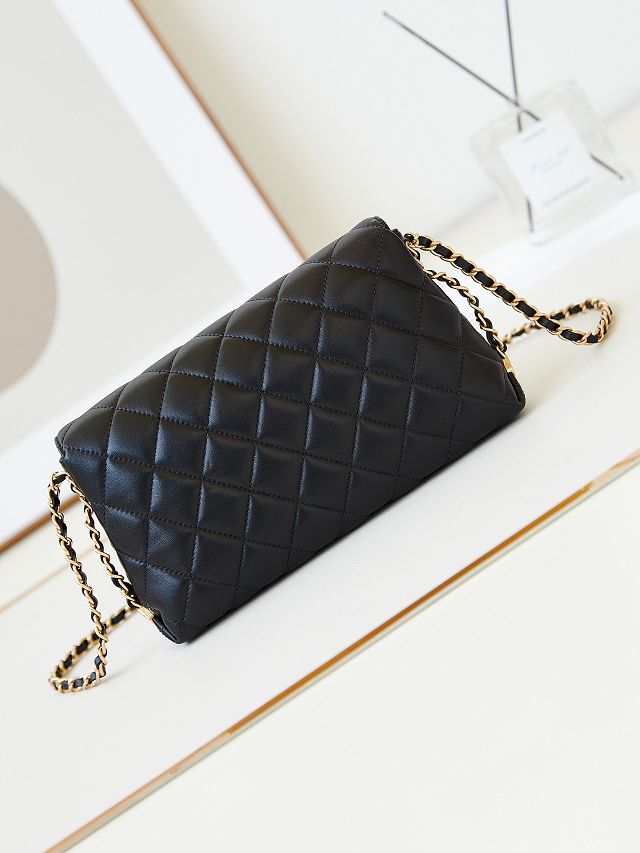 CC original lambskin clutch with chain AS4452 black