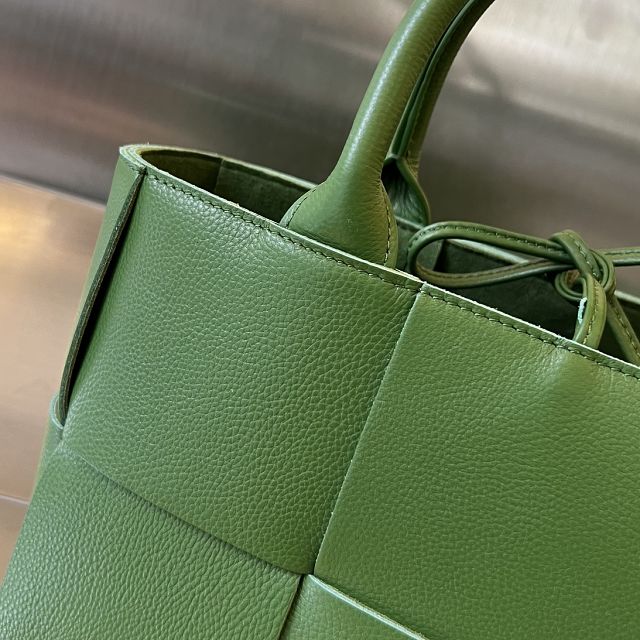 BV original grained calfskin mini arco tote bag 709337 green