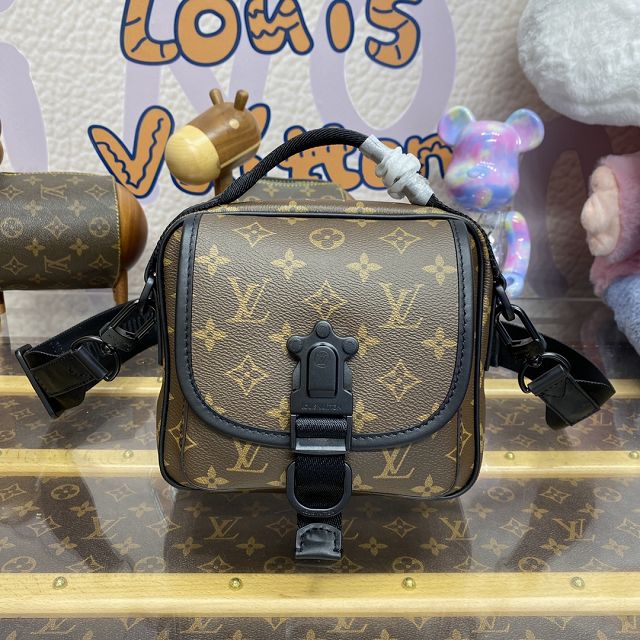 Louis vuitton original monogram canvas quest messenger bag M46973