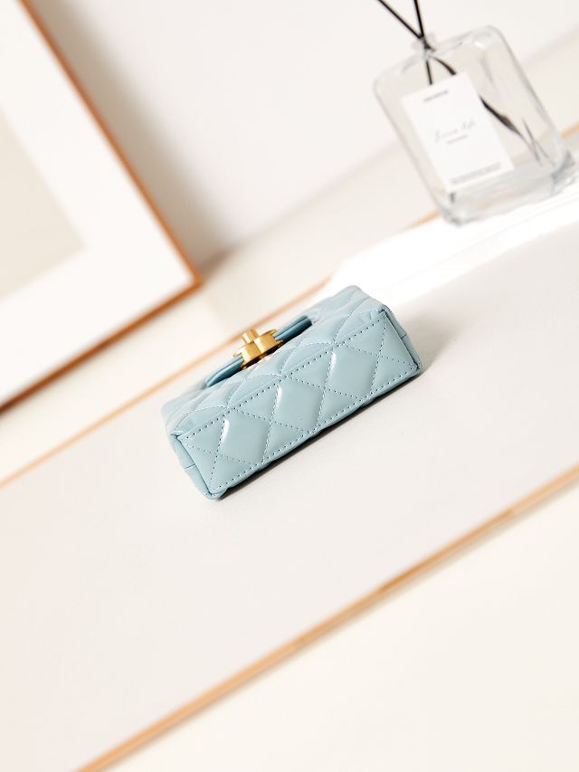 CC original aged calfskin clutch with chain AP3435 light blue