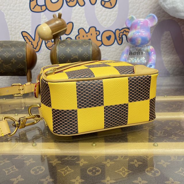 Louis vuitton original damier canvas chess messenger bag N40562 yellow