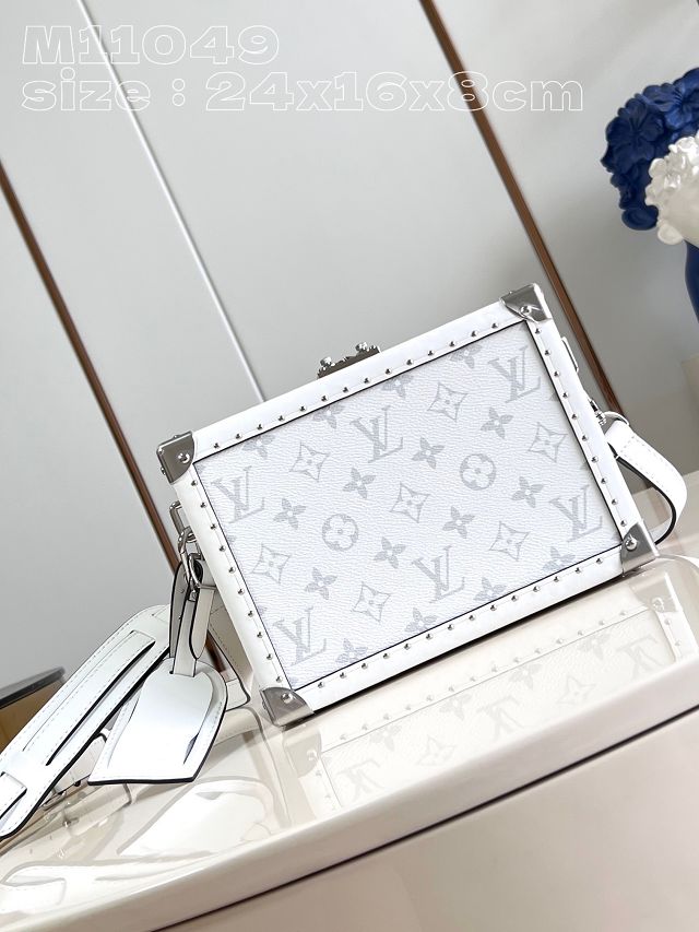 Louis vuitton original monogram canvas clutch box M11049 white