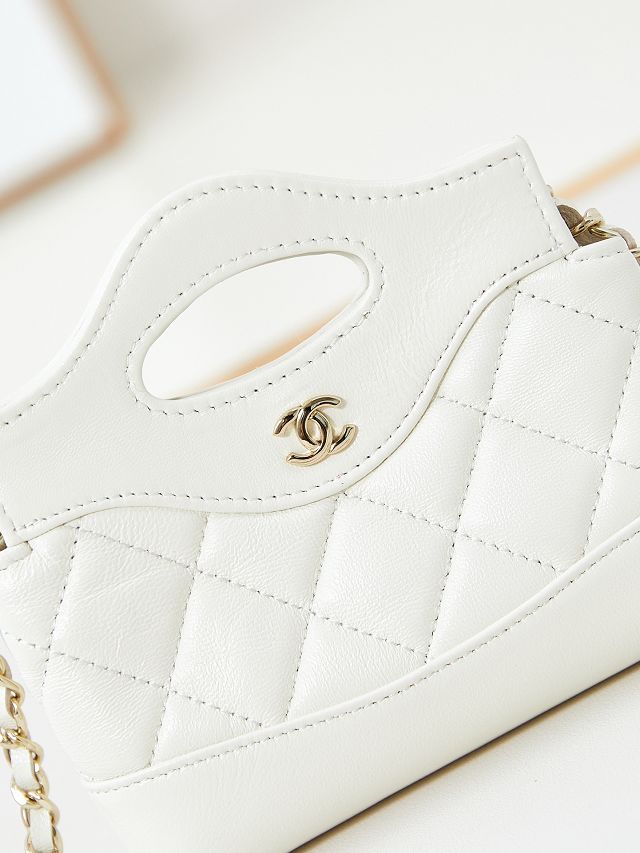 CC original lambskin clutch with chain AP3875 white