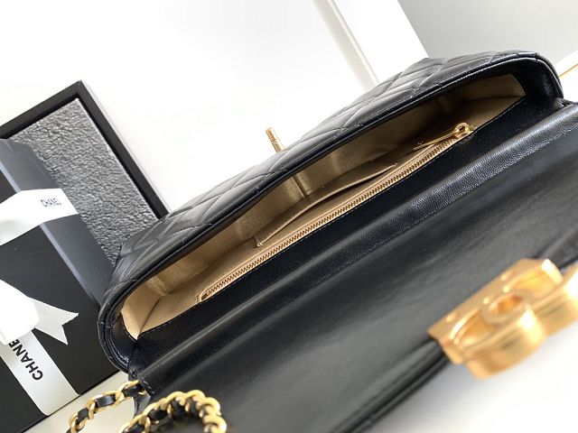 CC original lambskin clutch with chain AP5001 black