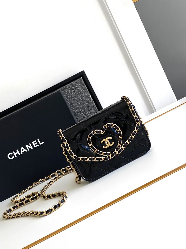 CC original patent calfskin clutch with chain AP4014 black