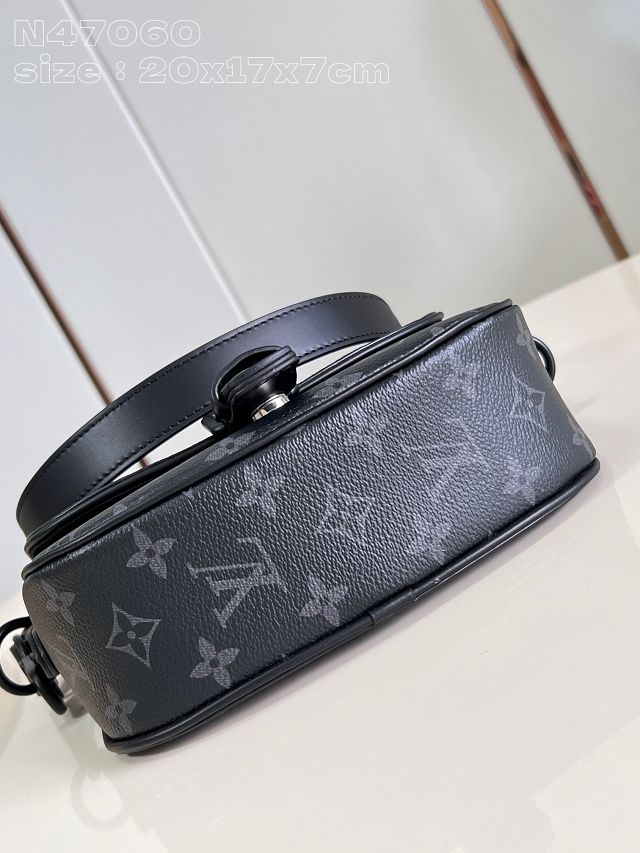 Louis vuitton original monogram eclipse montsouris messenger PM M47061