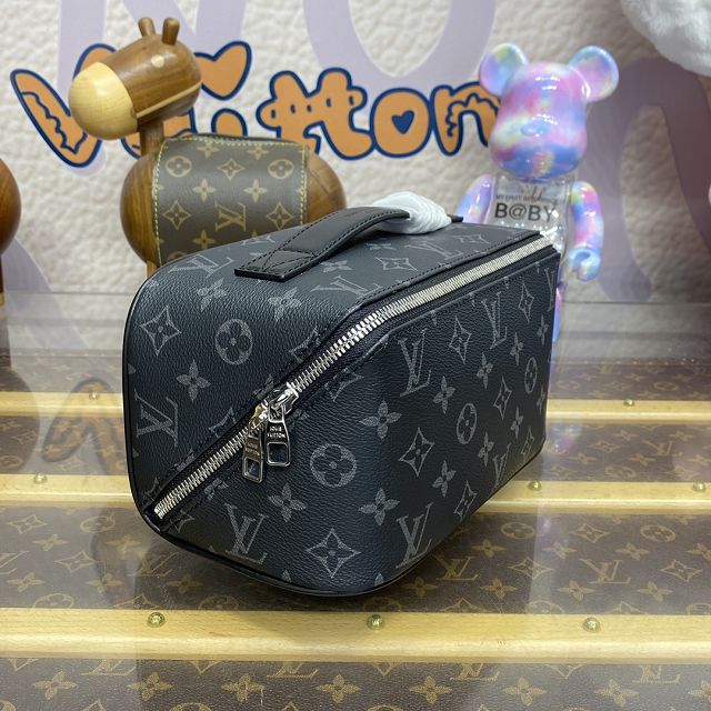 Louis vuitton original monogram eclipse toiletry bag M11508