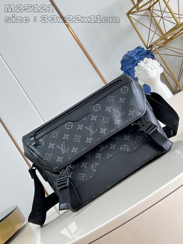 Louis vuitton original monogram eclipse voyager messenger PM M25121