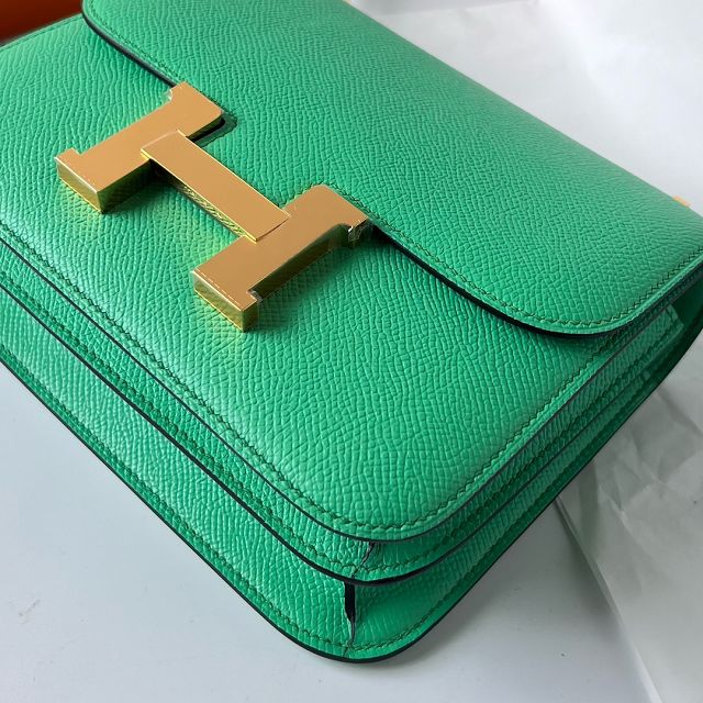 Hermes original epsom leather constance bag C23 vert comics