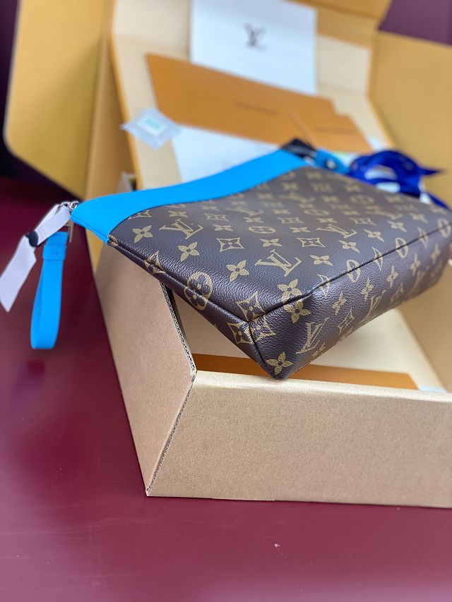 Louis vuitton original monogram canvas pochette voyage souple M13199 blue