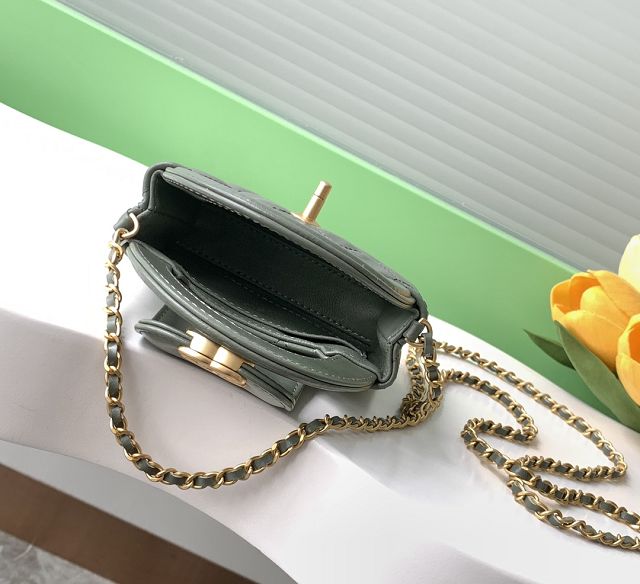 CC original calfskin clutch with chain AP3435 dark green