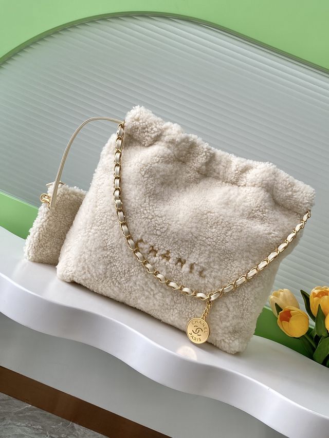 CC original shearling 22 small handbag AS3260 white