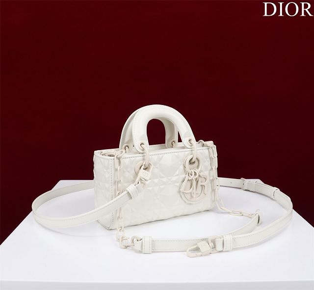 Dior original calfskin lady D-Joy micro bag S0910 white