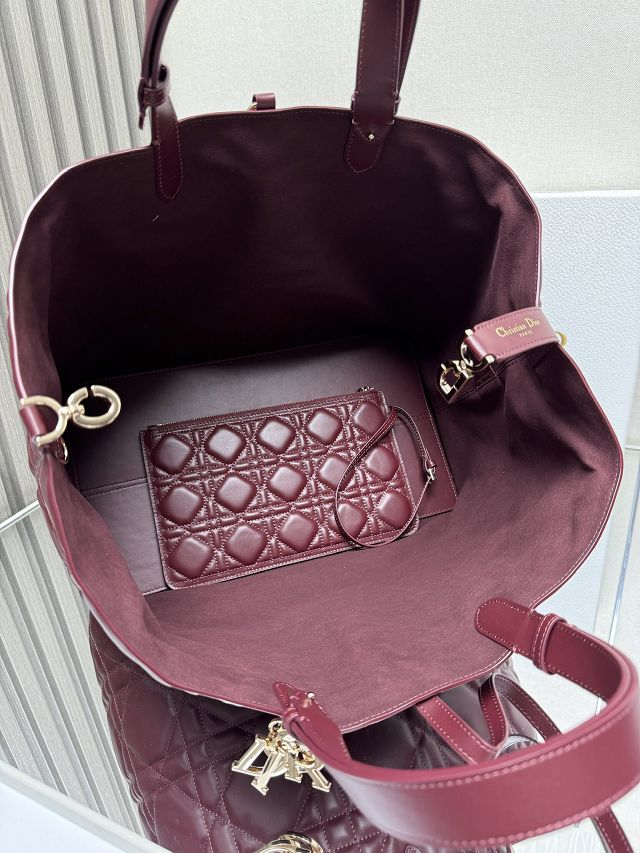 Dior original calfskin large toujours bag M2820 bordeaux