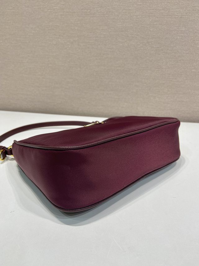 Prada original nylon re-edition 2005 mini bag 1N204M burgundy