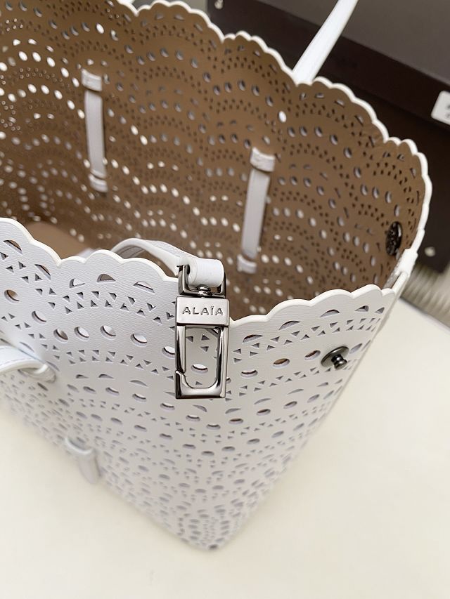 Alaia original vienne wave calfskin mina 32 bag AL0006 white