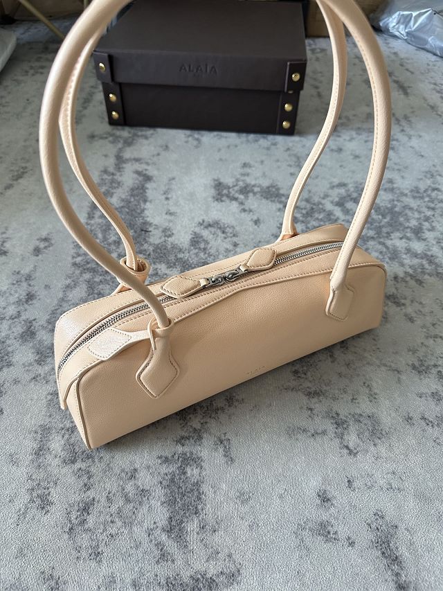Alaia original lambskin le teckel small bag AL0023 apricot