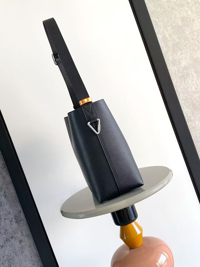 Louis vuitton original calfskin reversible verso hobo bag M27022 black