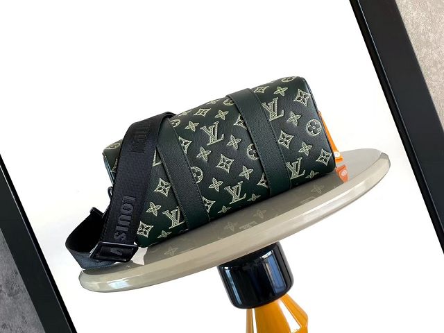 Louis vuitton original calfskin city keepall M27184 green