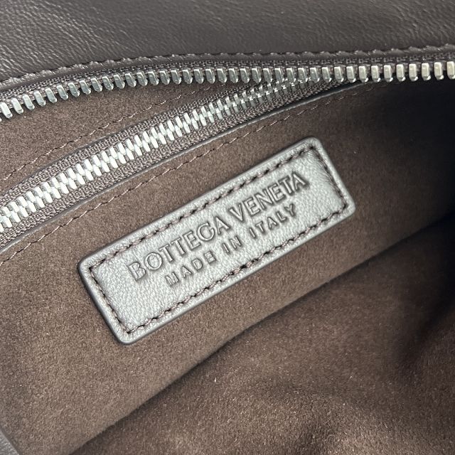 BV original lambskin small veneto cross-body bag 836918 fondant