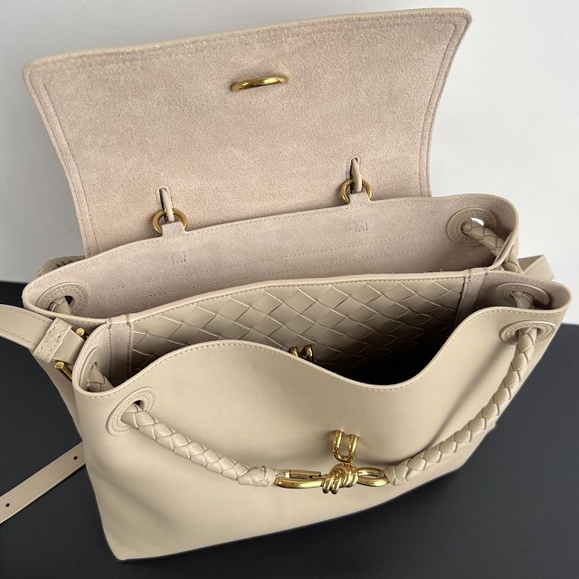 BV original calfskin medium ciao ciao bag 817231 ecru