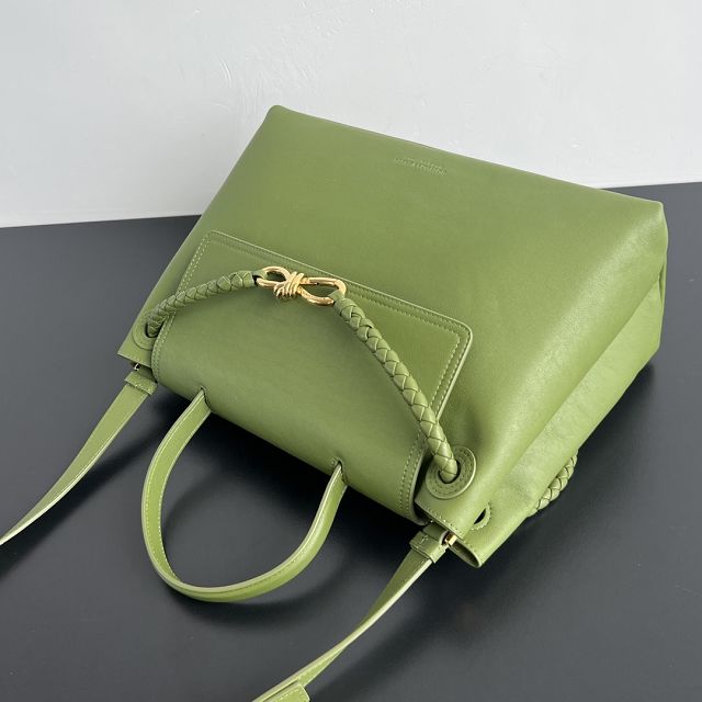 BV original calfskin medium ciao ciao bag 817231 matcha