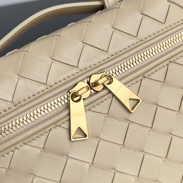 BV original calfskin bang bang vanity case 789109 cream