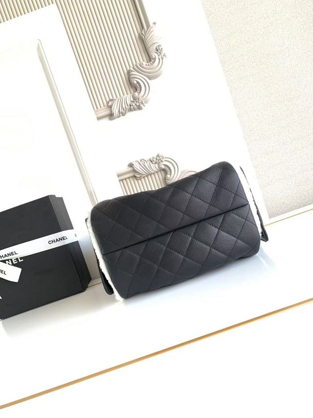 CC original lambskin 25 small handbag AS5293 black&white