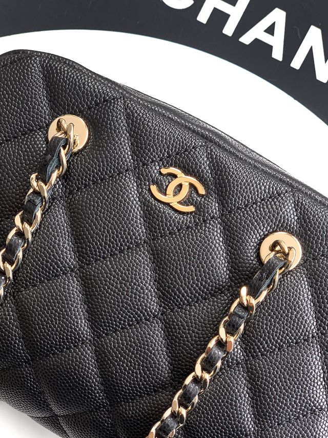 CC original grained calfskin clutch with chain AP5092 black