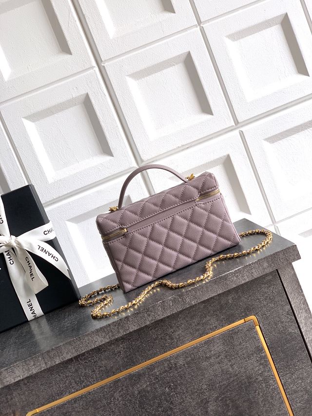 CC original grained calfskin vanity with chain AP5090