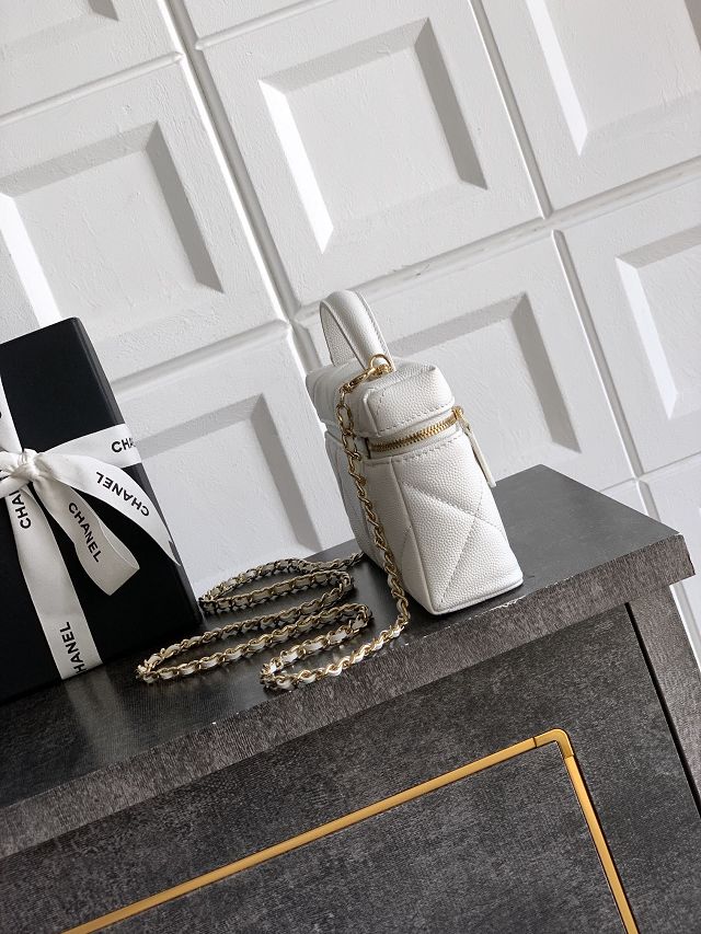 CC original grained calfskin vanity with chain AP4936 white