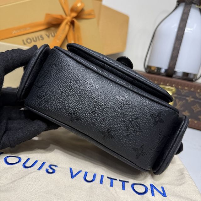 Louis vuitton original calfskin cargo wearable wallet M26726 black