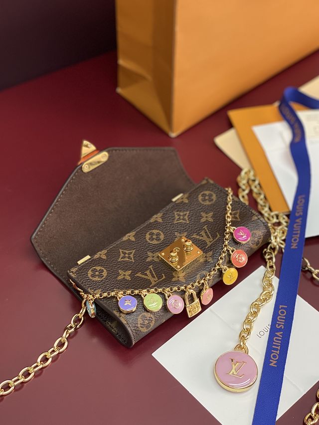 Louis vuitton pouch metis belt M4869Z