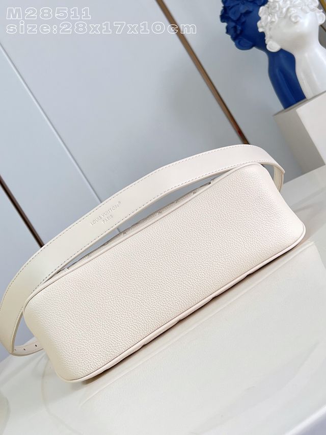 Louis vuitton original calfskin skyline PM handbag M29153 cream